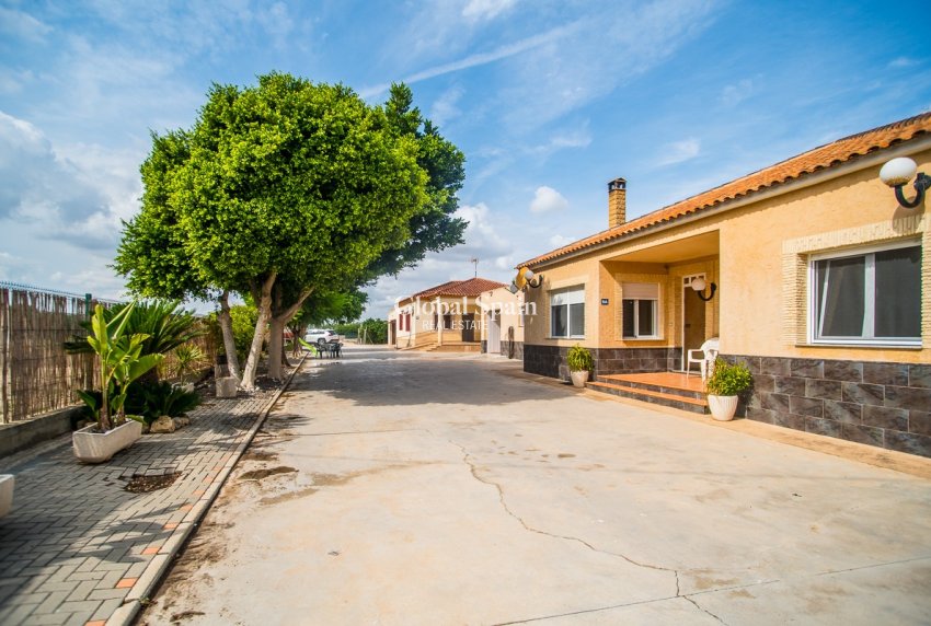 Resale - VILLA -
ORIHUELA - La Matanza