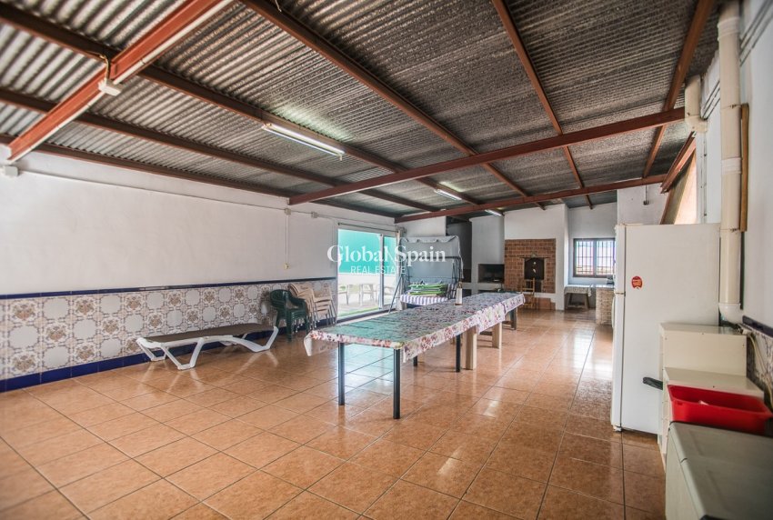Resale - VILLA -
ORIHUELA - La Matanza