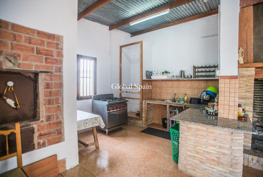 Resale - VILLA -
ORIHUELA - La Matanza
