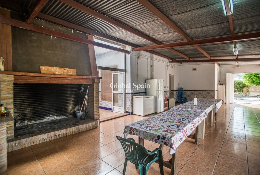 Resale - VILLA -
ORIHUELA - La Matanza
