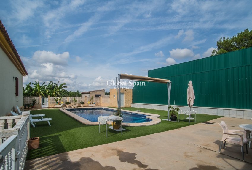 Resale - VILLA -
ORIHUELA - La Matanza