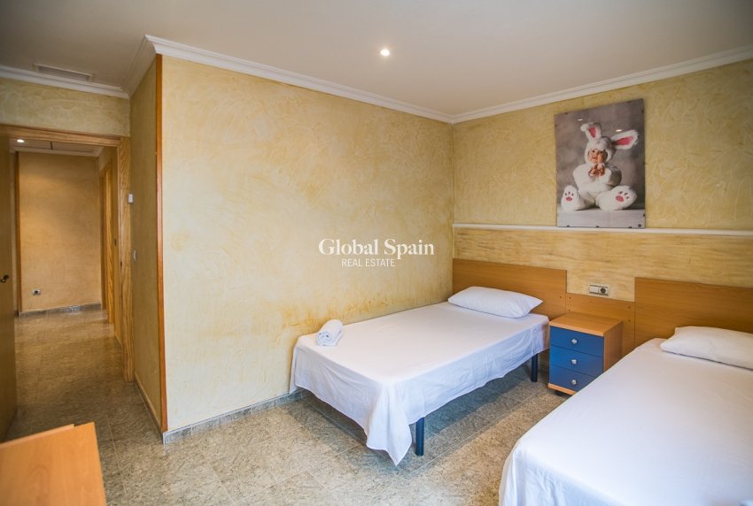 Resale - VILLA -
ORIHUELA - La Matanza