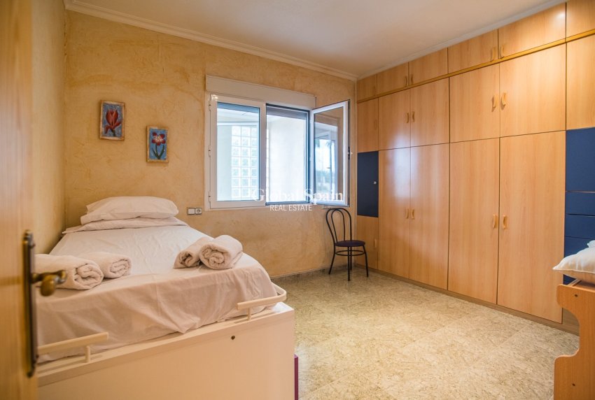 Resale - VILLA -
ORIHUELA - La Matanza