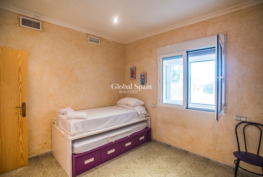 Resale - VILLA -
ORIHUELA - La Matanza