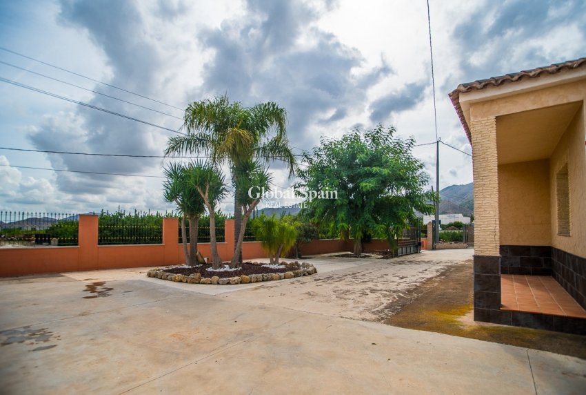 Resale - VILLA -
ORIHUELA - La Matanza