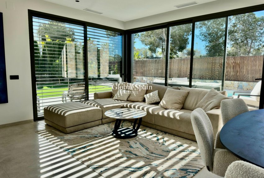 Resale - VILLA -
ORIHUELA - LAS COLINAS GOLF RESORT