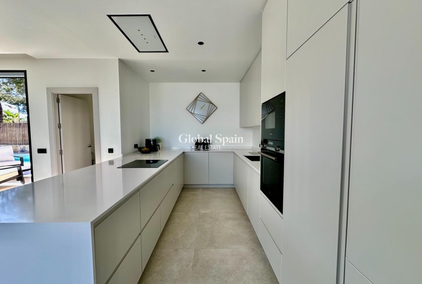 Resale - VILLA -
ORIHUELA - LAS COLINAS GOLF RESORT