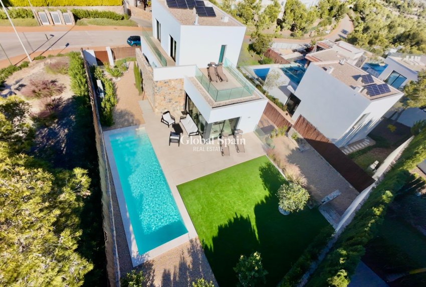 Resale - VILLA -
ORIHUELA - LAS COLINAS GOLF RESORT