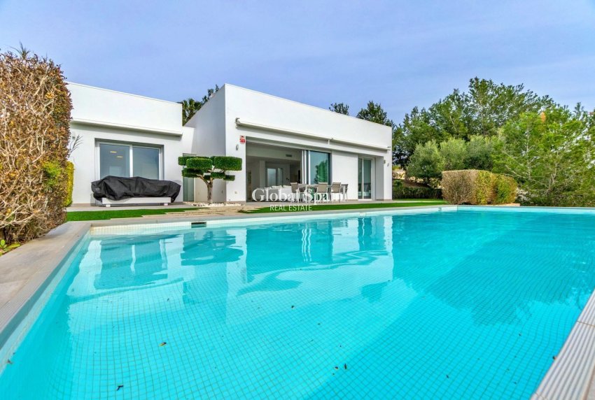 Resale - VILLA -
ORIHUELA - LAS COLINAS GOLF RESORT