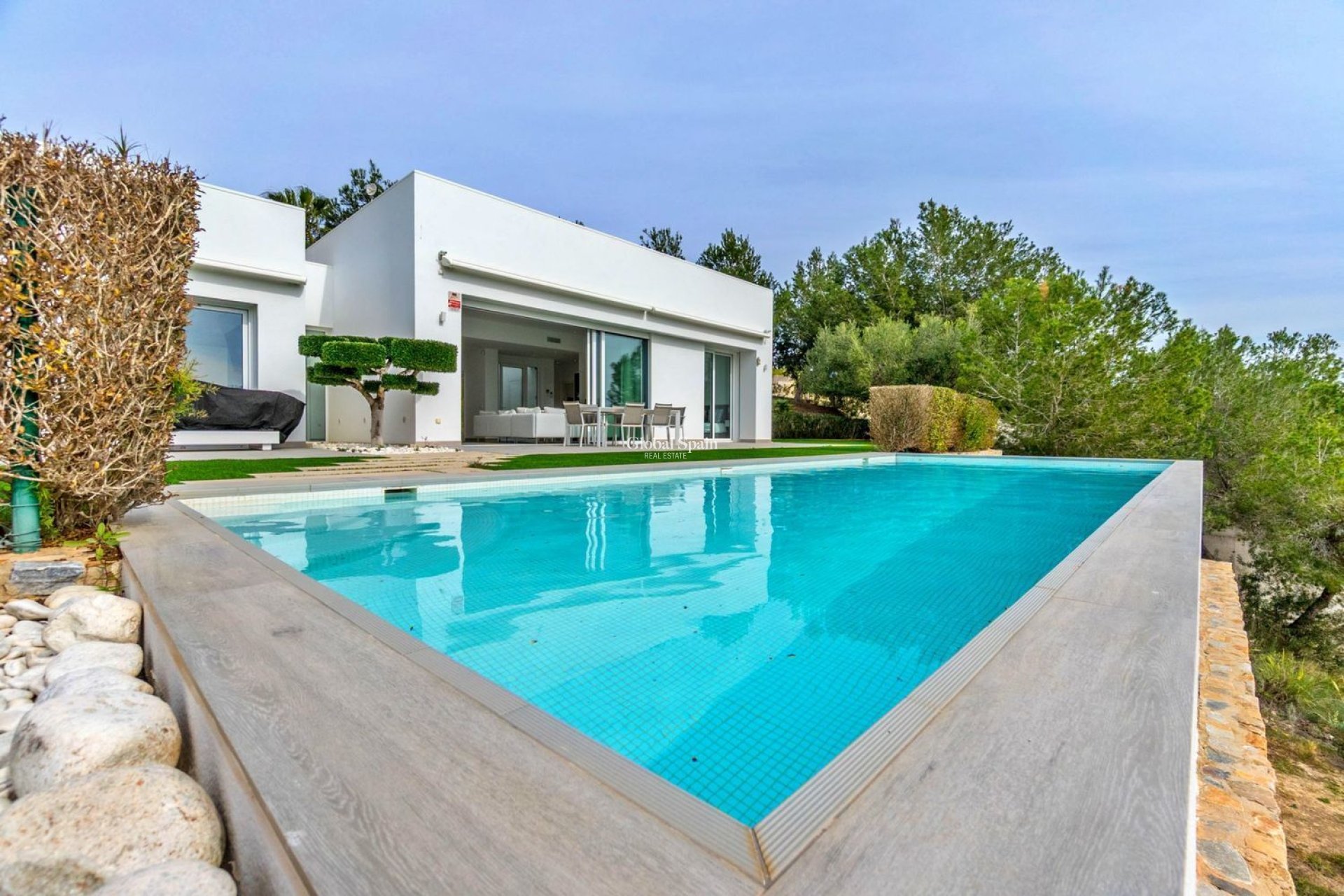 Resale - VILLA -
ORIHUELA - LAS COLINAS GOLF RESORT