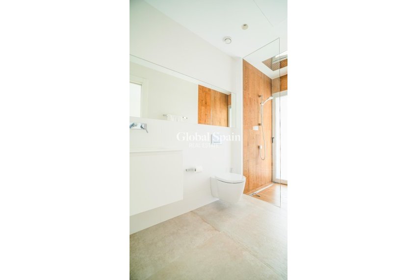 Resale - VILLA -
ORIHUELA - LAS COLINAS GOLF RESORT