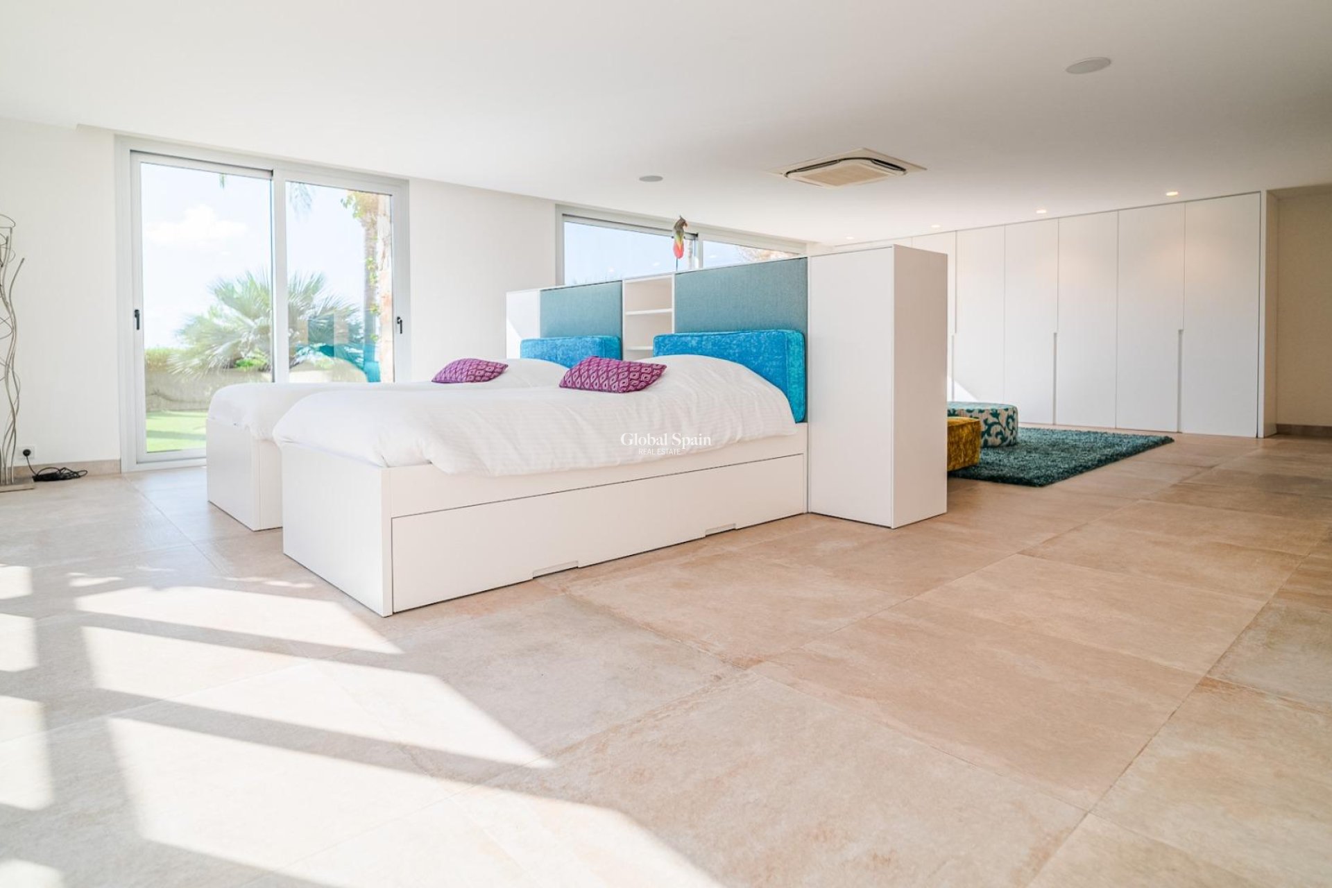 Resale - VILLA -
ORIHUELA - LAS COLINAS GOLF RESORT