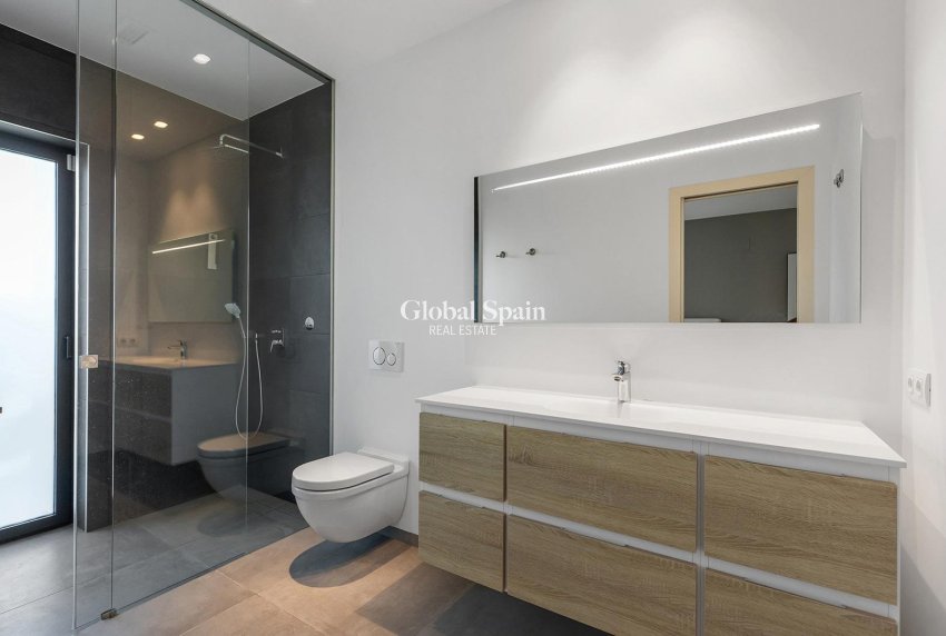 Resale - VILLA -
ORIHUELA - LAS COLINAS GOLF RESORT