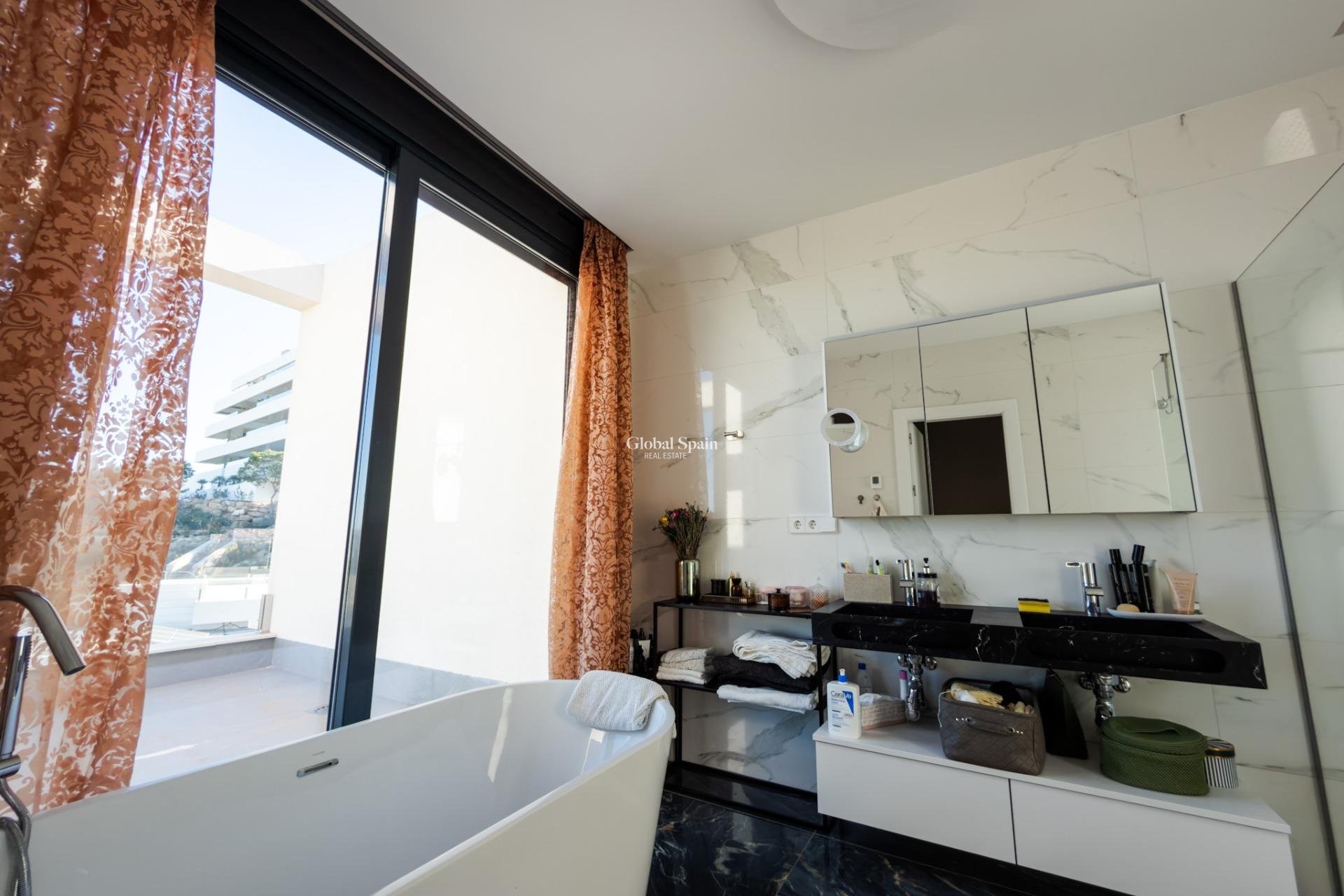 Resale - VILLA -
ORIHUELA - LAS COLINAS GOLF RESORT