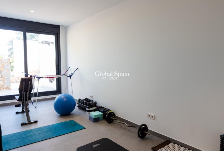 Resale - VILLA -
ORIHUELA - LAS COLINAS GOLF RESORT