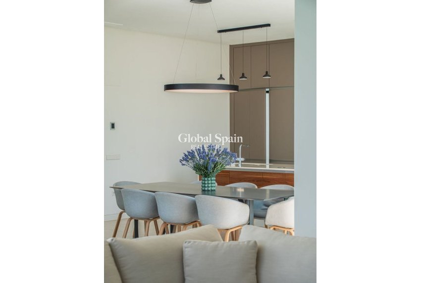 Resale - VILLA -
ORIHUELA - LAS COLINAS GOLF RESORT