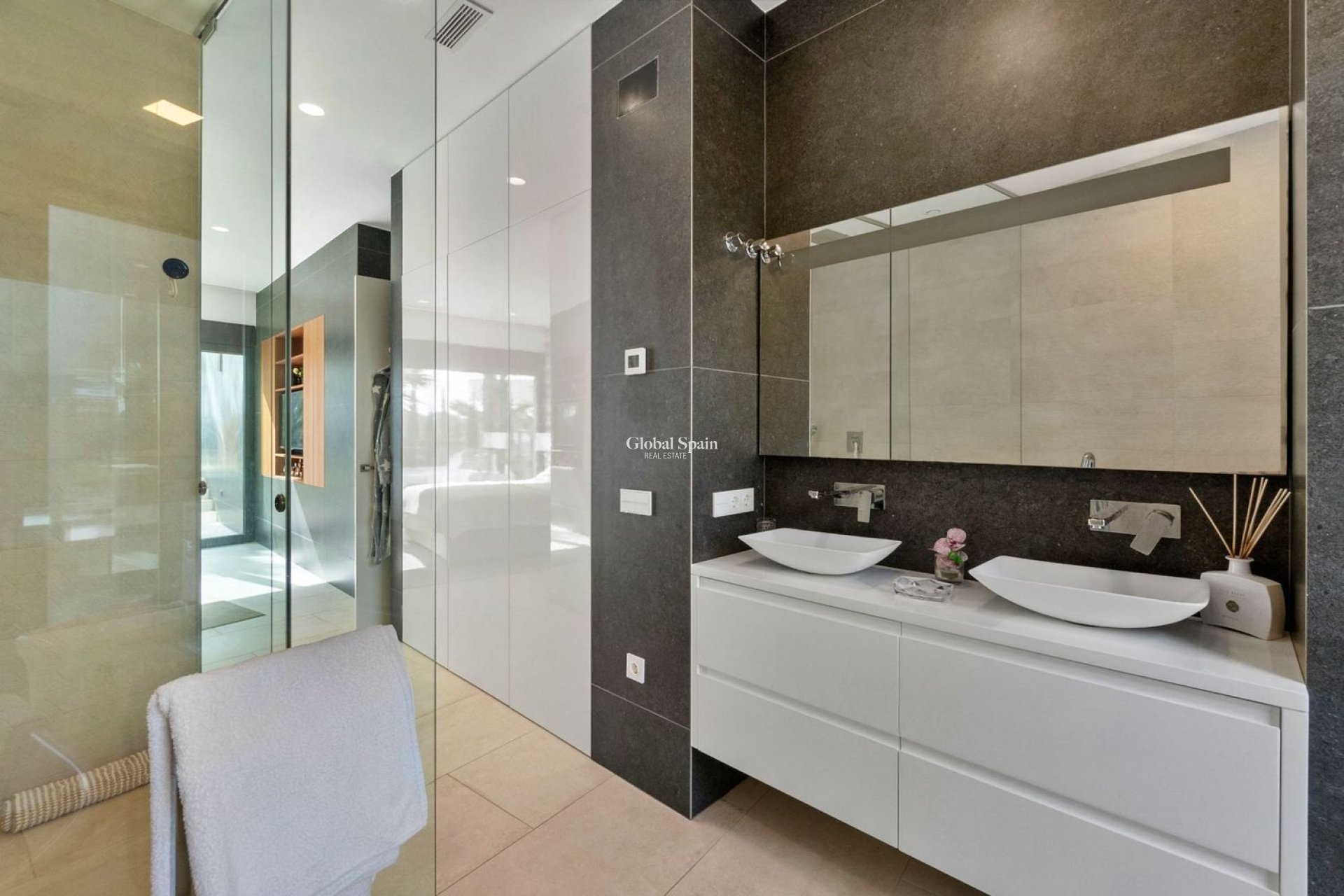 Resale - VILLA -
ORIHUELA - LAS COLINAS GOLF RESORT