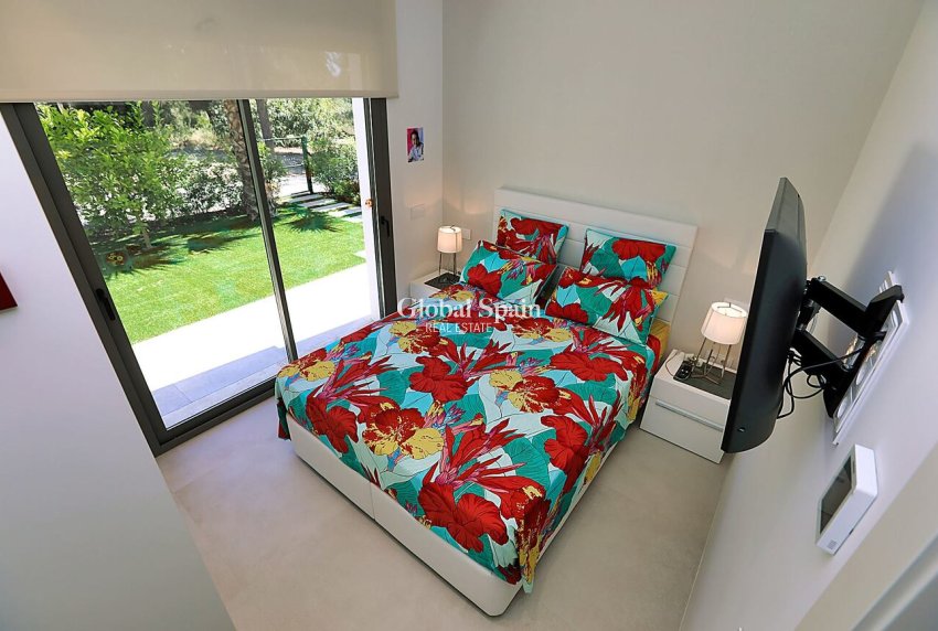 Resale - VILLA -
ORIHUELA - LAS COLINAS GOLF RESORT