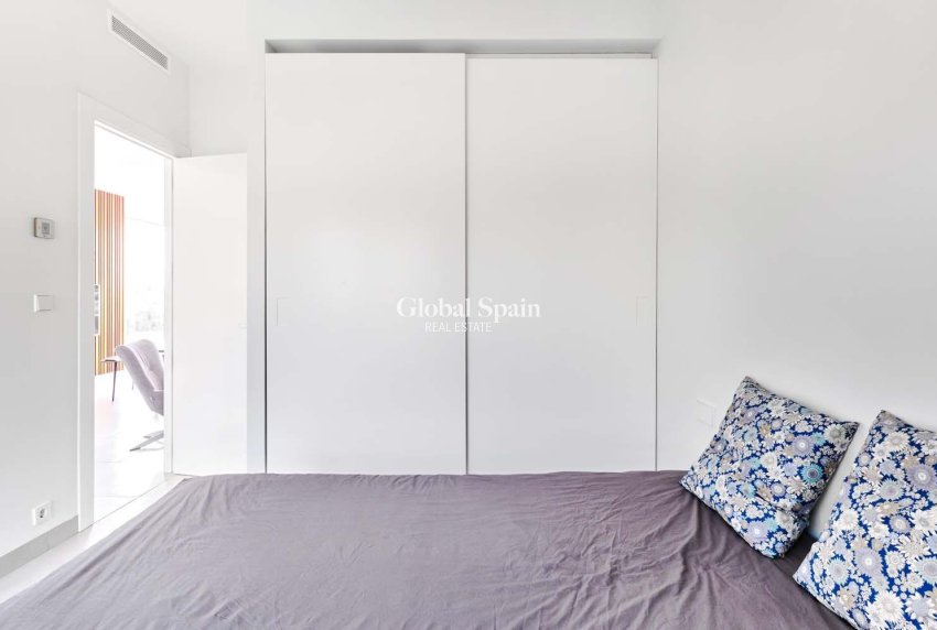 Resale - VILLA -
ORIHUELA - LAS COLINAS GOLF RESORT