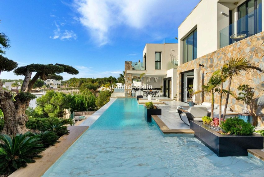 Resale - VILLA -
ORIHUELA - LAS COLINAS GOLF RESORT