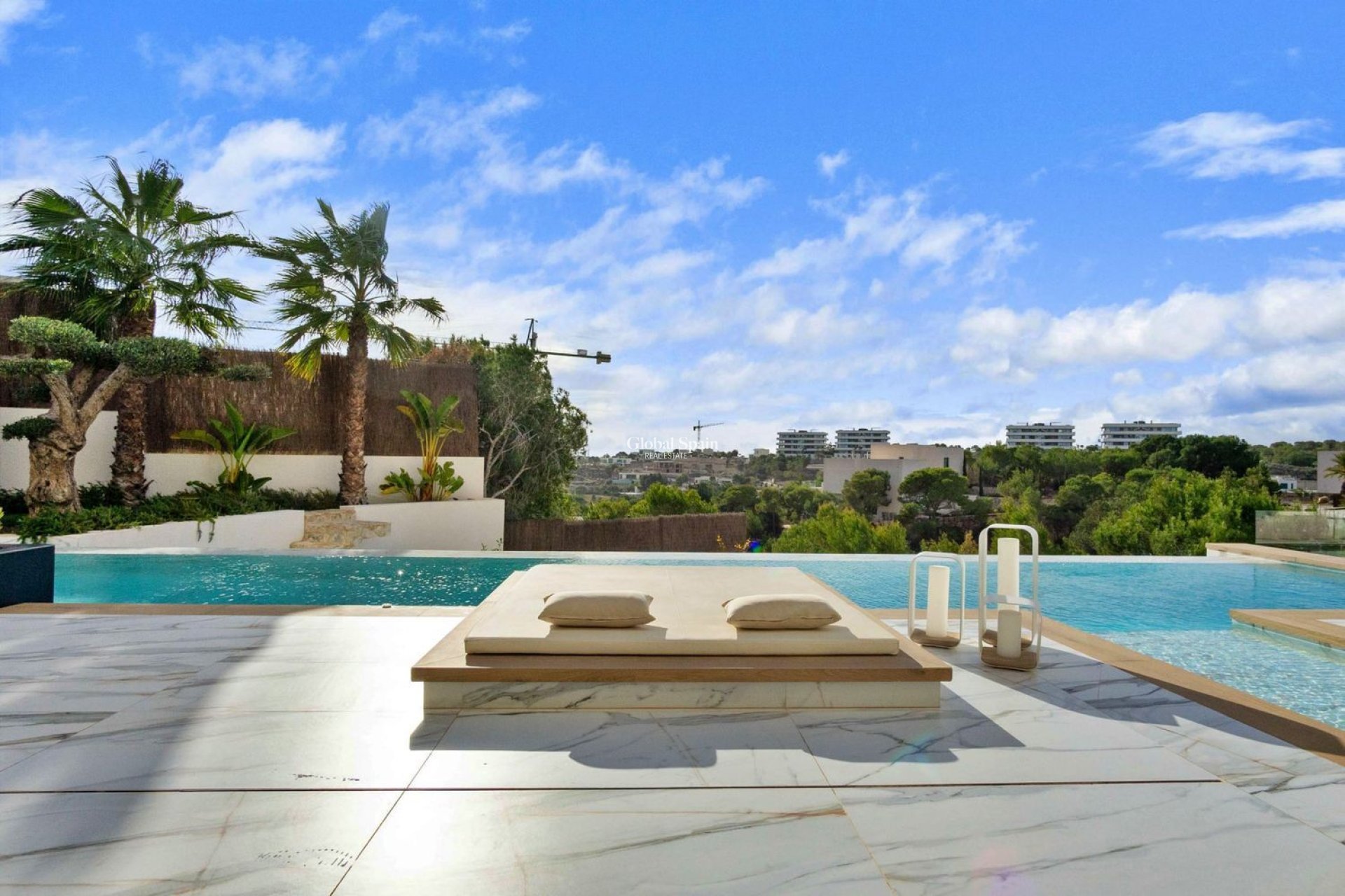 Resale - VILLA -
ORIHUELA - LAS COLINAS GOLF RESORT