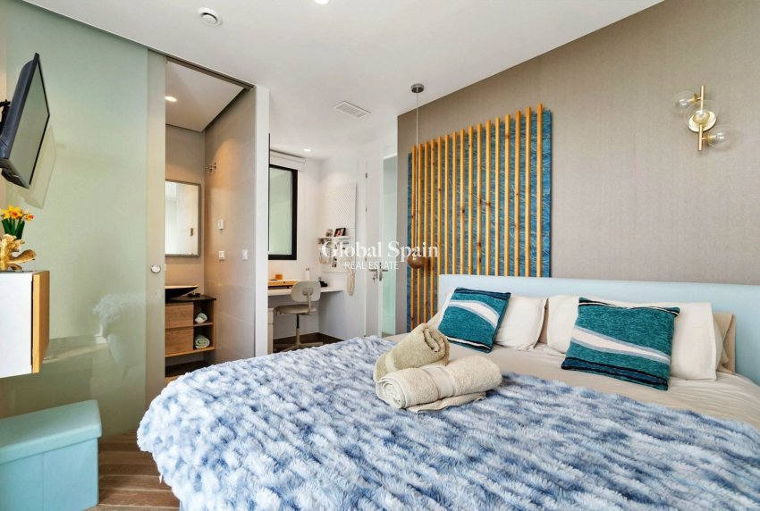 Resale - VILLA -
ORIHUELA - LAS COLINAS GOLF RESORT