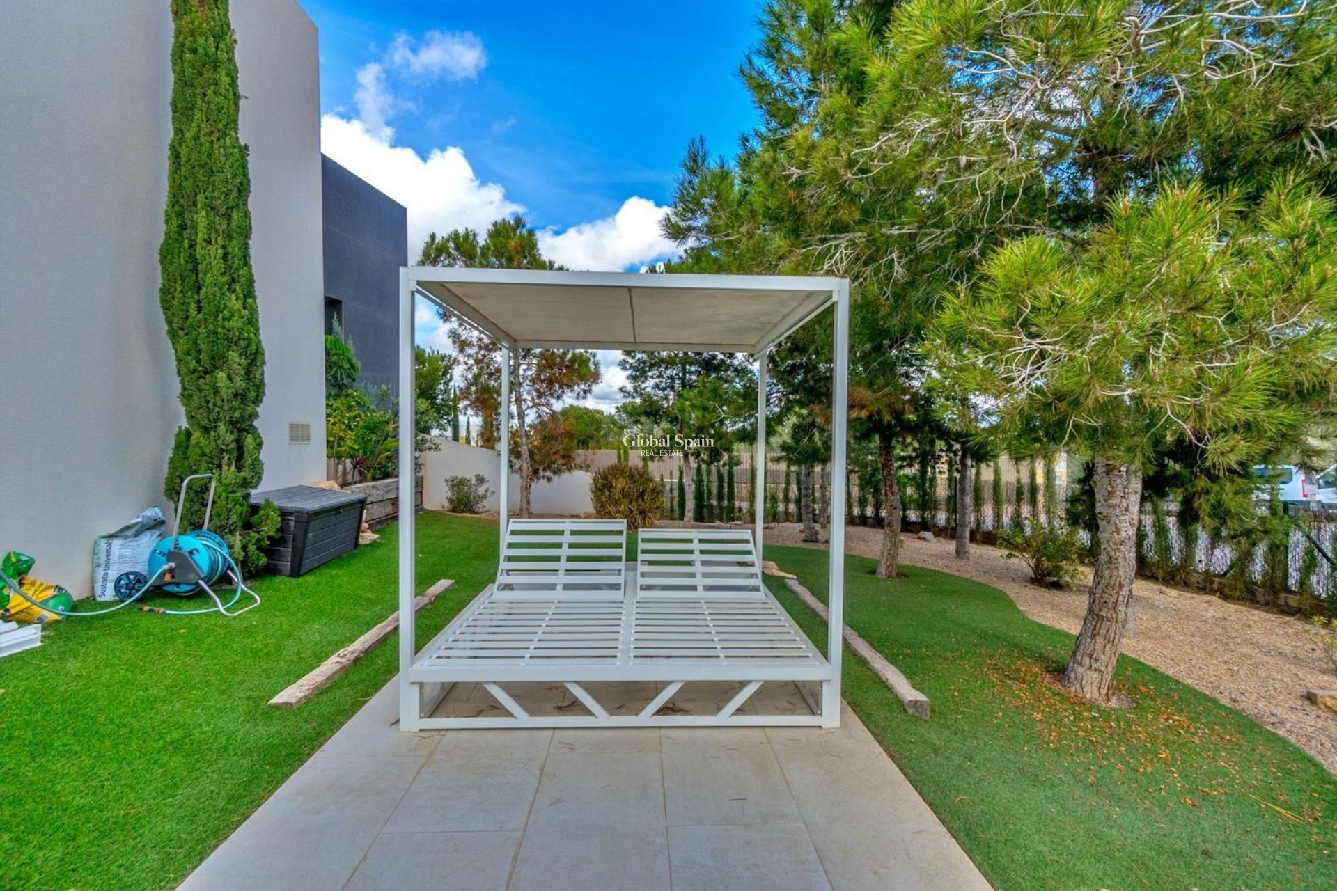 Resale - VILLA -
ORIHUELA - LAS COLINAS GOLF RESORT