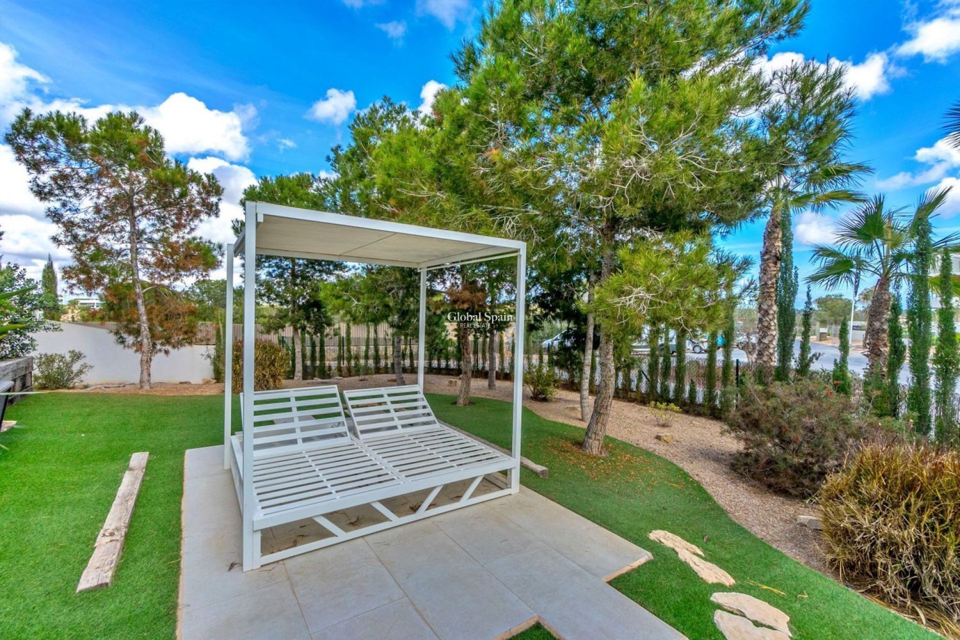 Resale - VILLA -
ORIHUELA - LAS COLINAS GOLF RESORT