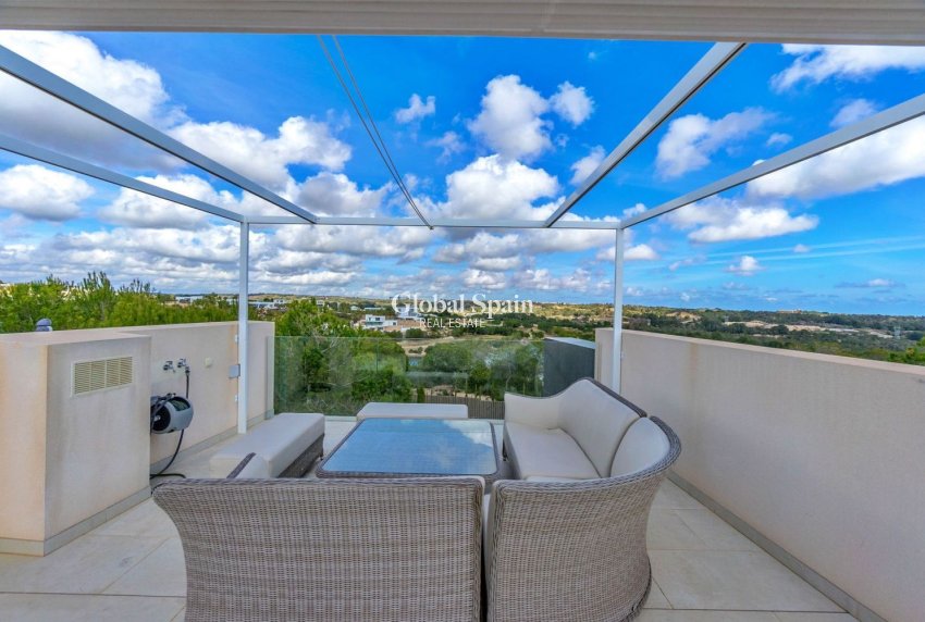 Resale - VILLA -
ORIHUELA - LAS COLINAS GOLF RESORT