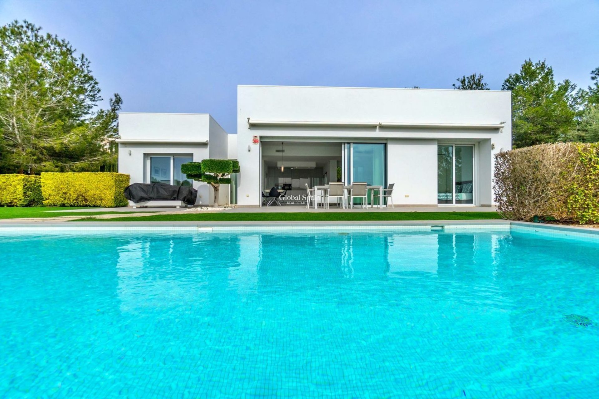 Resale - VILLA -
ORIHUELA - LAS COLINAS GOLF RESORT