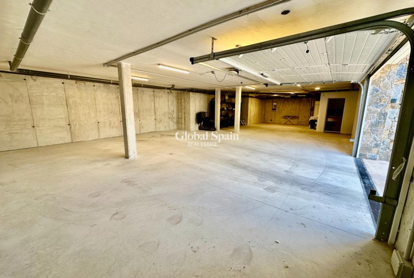 Resale - VILLA -
ORIHUELA - LAS COLINAS GOLF RESORT