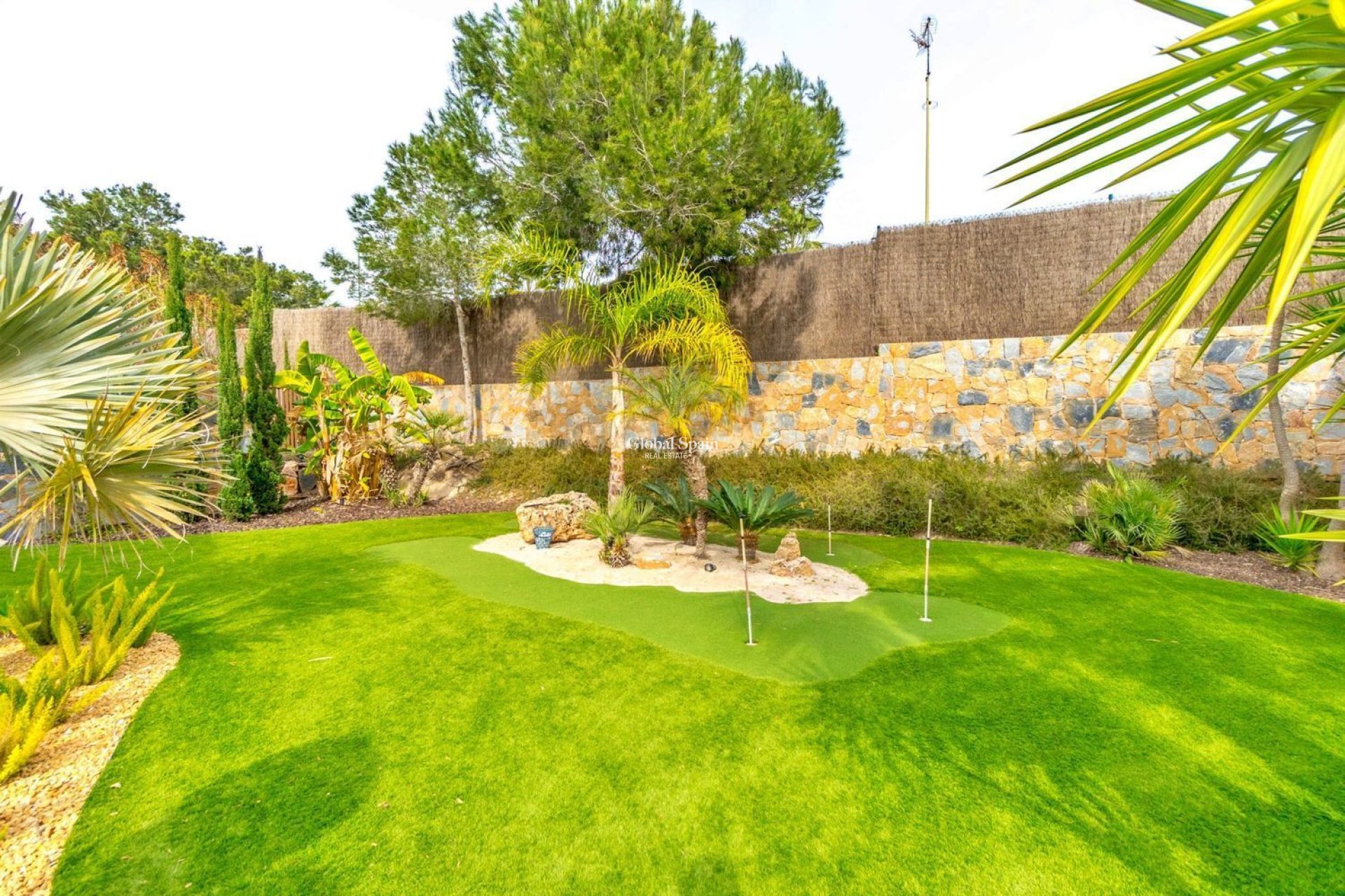 Resale - VILLA -
ORIHUELA - LAS COLINAS GOLF RESORT