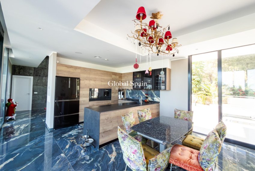 Resale - VILLA -
ORIHUELA - LAS COLINAS GOLF RESORT