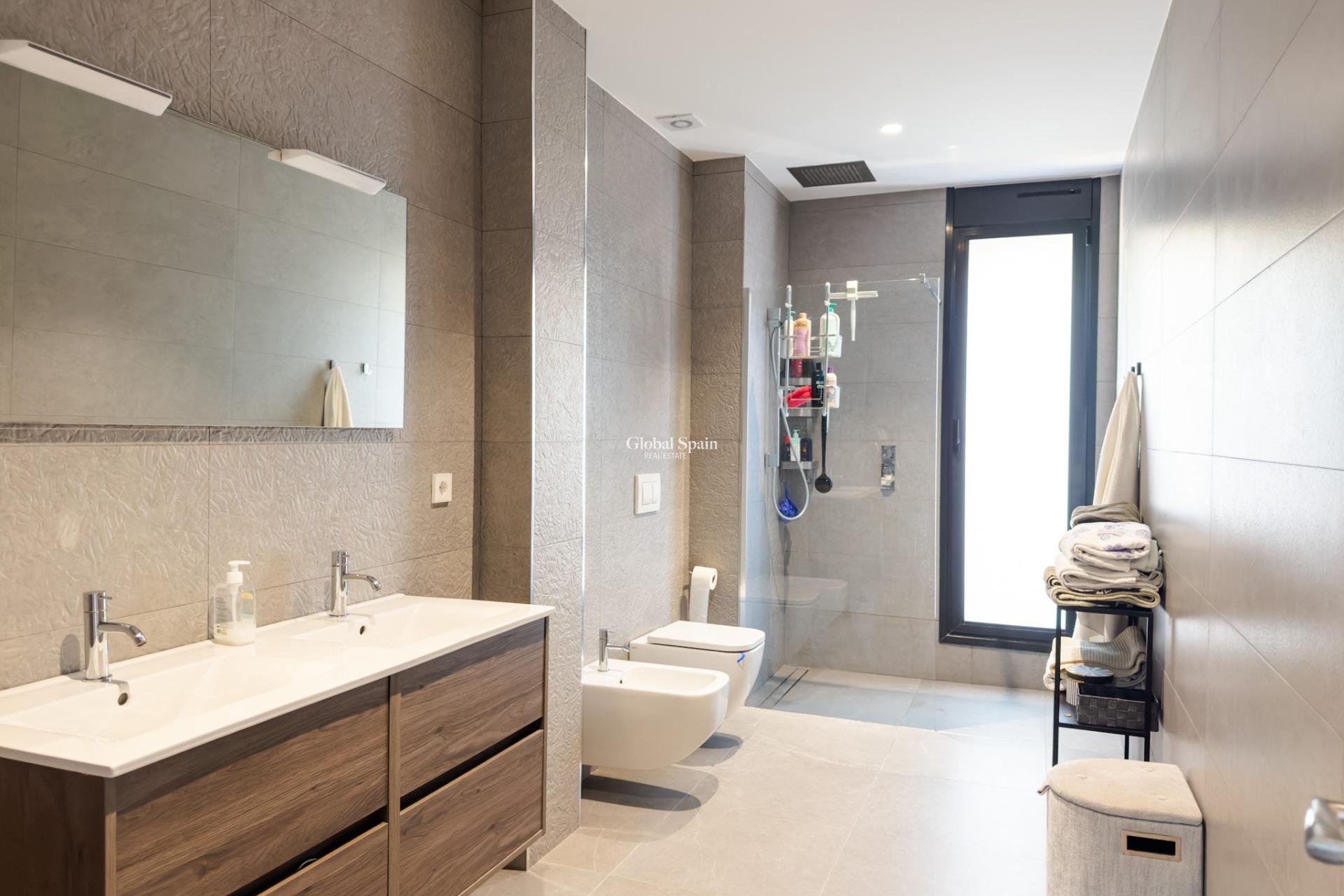 Resale - VILLA -
ORIHUELA - LAS COLINAS GOLF RESORT