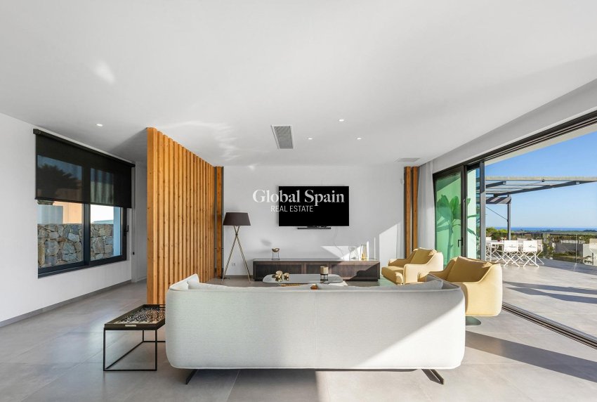 Resale - VILLA -
ORIHUELA - LAS COLINAS GOLF RESORT