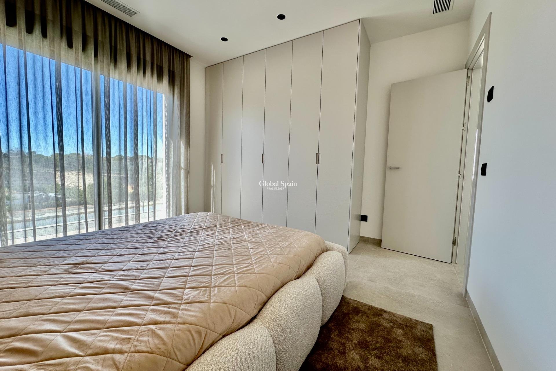 Resale - VILLA -
ORIHUELA - LAS COLINAS GOLF RESORT