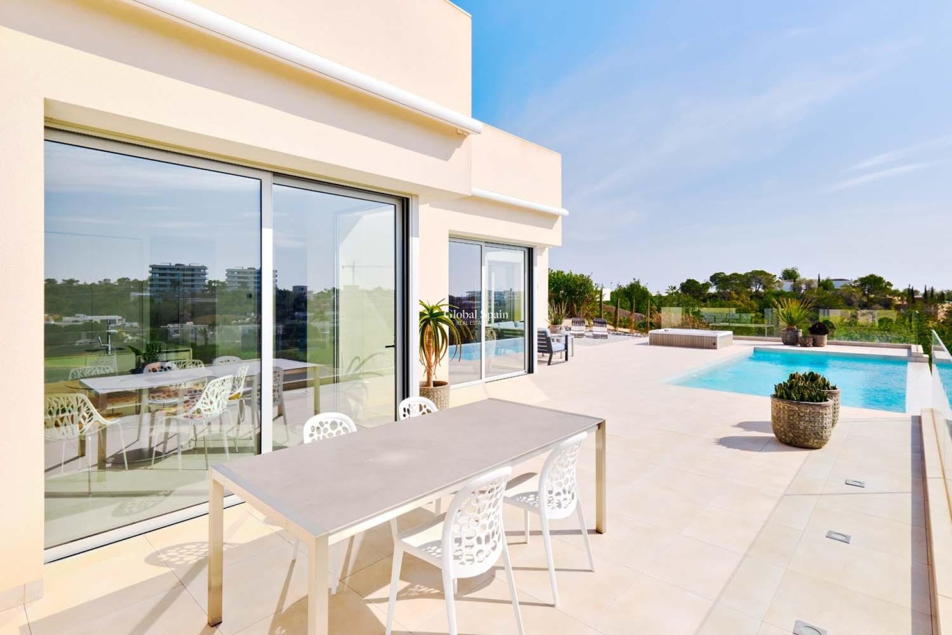 Resale - VILLA -
ORIHUELA - LAS COLINAS GOLF RESORT