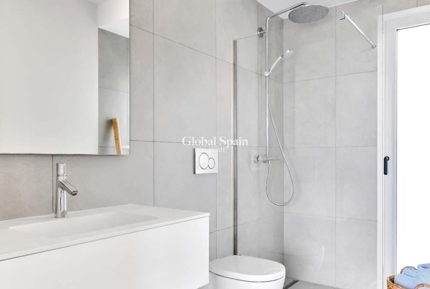Resale - VILLA -
ORIHUELA - LAS COLINAS GOLF RESORT