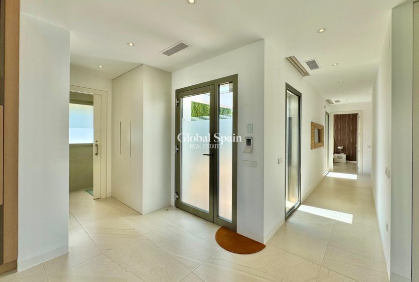 Resale - VILLA -
ORIHUELA - LAS COLINAS GOLF RESORT