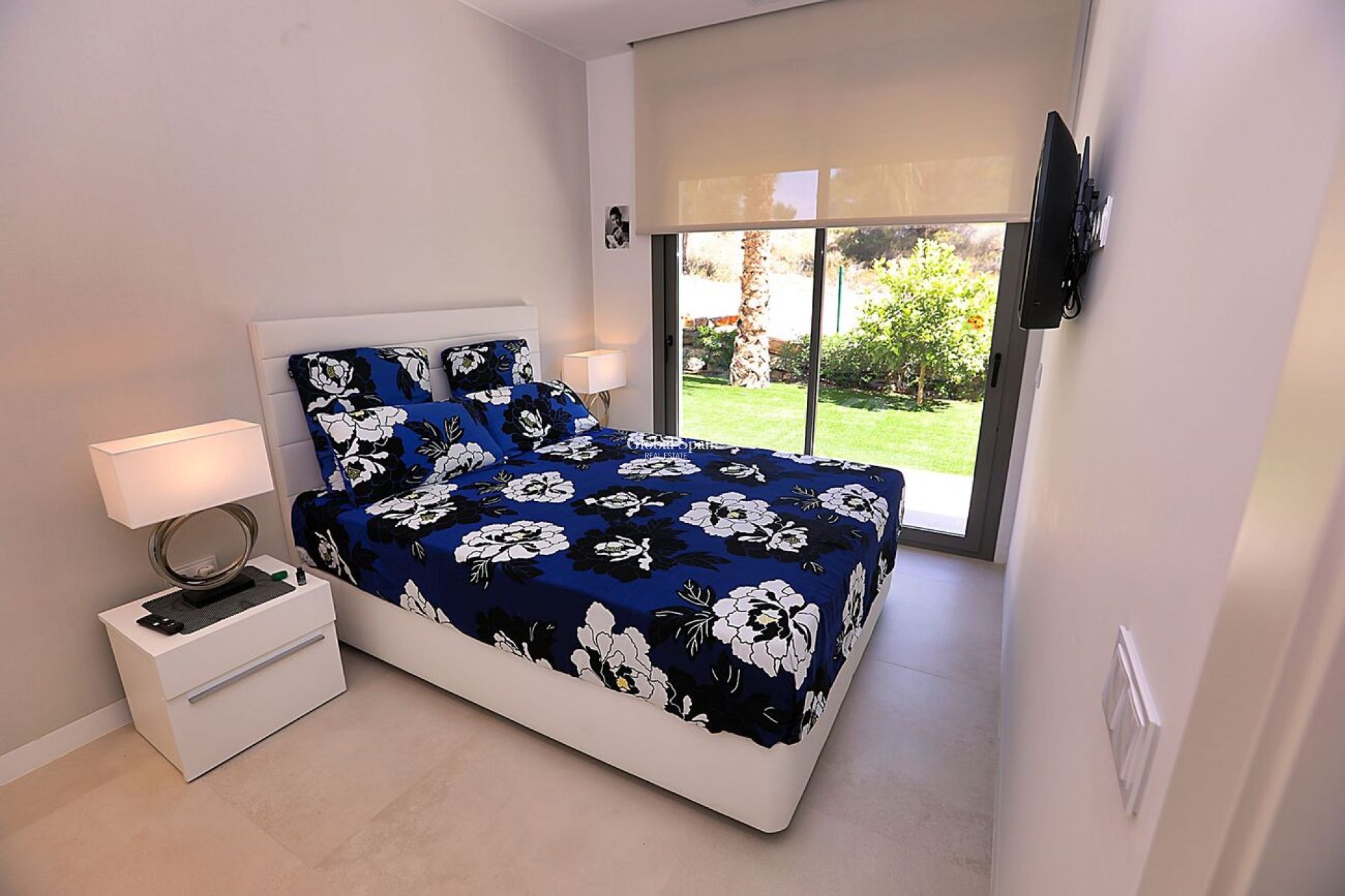 Resale - VILLA -
ORIHUELA - LAS COLINAS GOLF RESORT