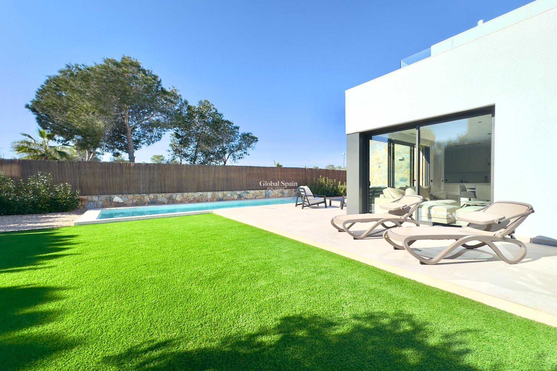 Resale - VILLA -
ORIHUELA - Las Colinas Golf