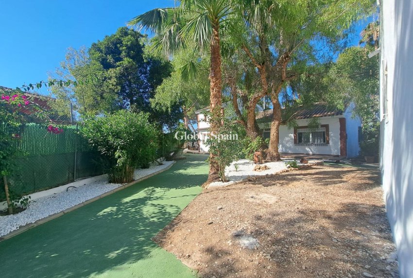 Resale - VILLA -
ORIHUELA - Los Huertos