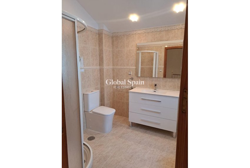 Resale - VILLA -
ORIHUELA - Los Huertos