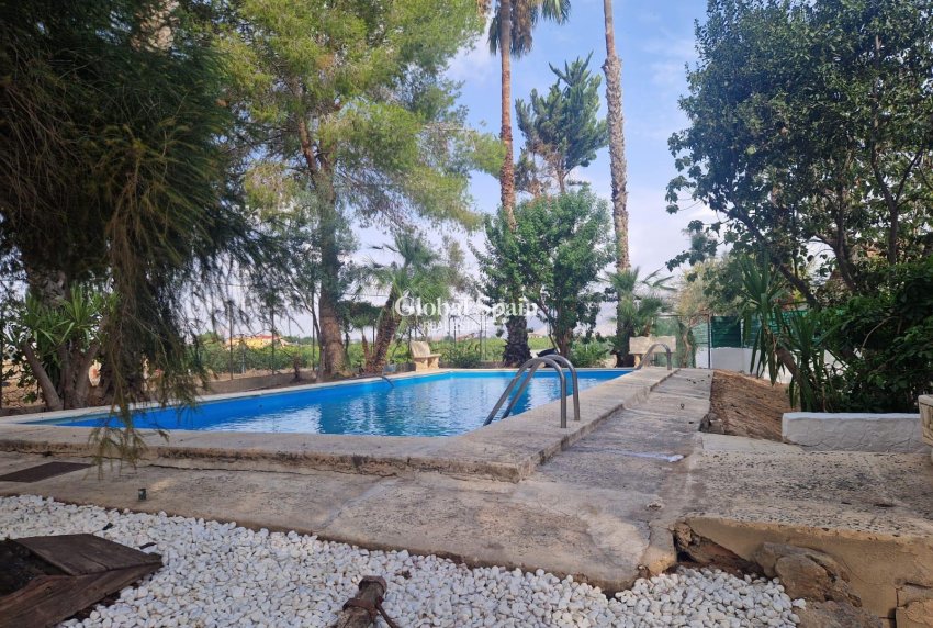 Resale - VILLA -
ORIHUELA - Los Huertos