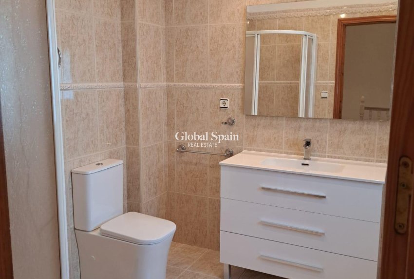 Resale - VILLA -
ORIHUELA - Los Huertos