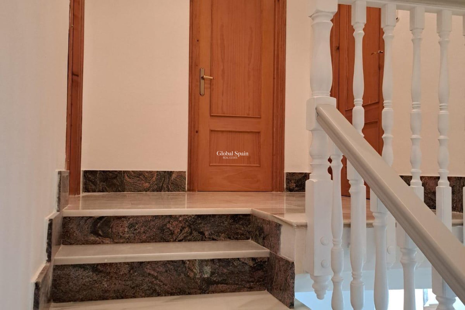 Resale - VILLA -
ORIHUELA - Los Huertos