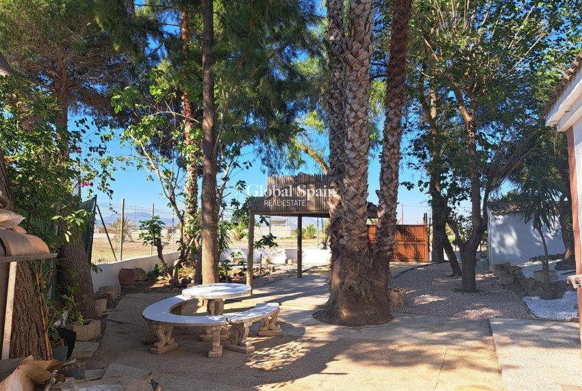 Resale - VILLA -
ORIHUELA - Los Huertos