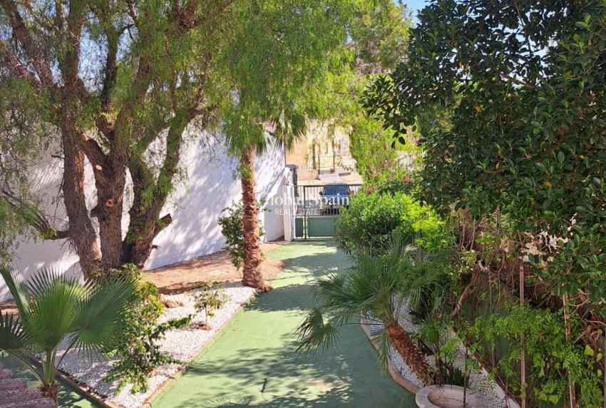 Resale - VILLA -
ORIHUELA - Los Huertos