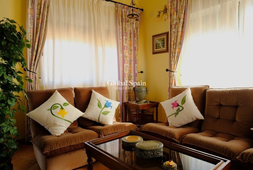 Resale - VILLA -
ORIHUELA - Orihuela Ciudad