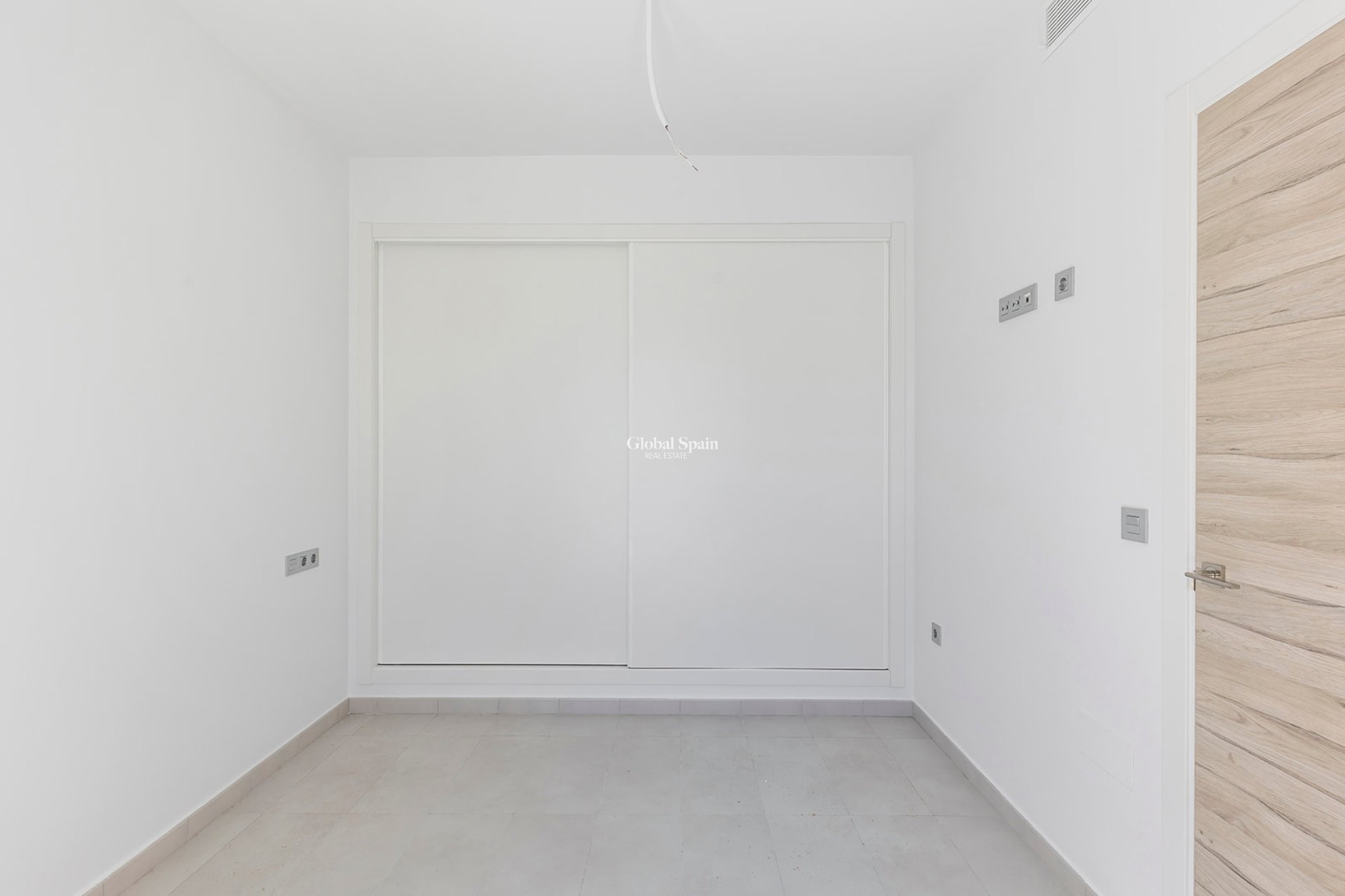 Resale - VILLA -
ORIHUELA - Orihuela Costa